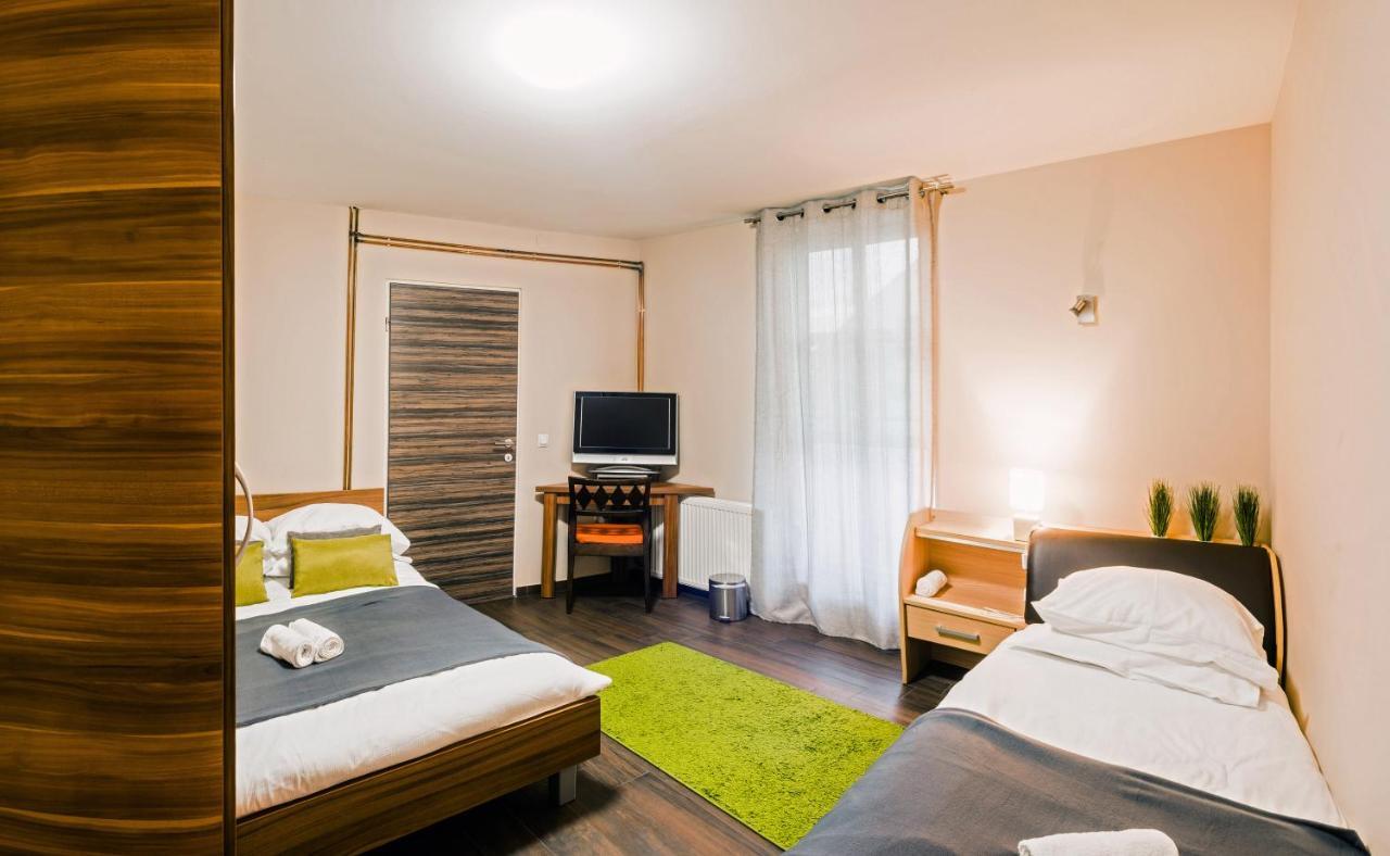 Petrovče Rooms Verde מראה חיצוני תמונה